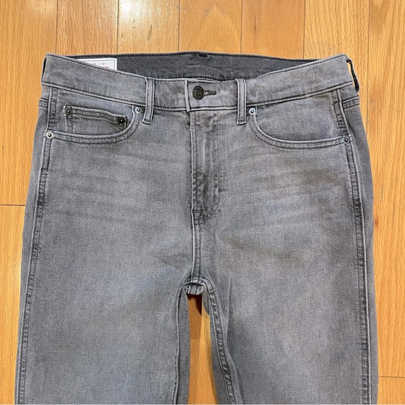 GAP Denim - GAP Vintage Slim Mid Rise Jeans. Gray Wash. Size 10. NWOT.